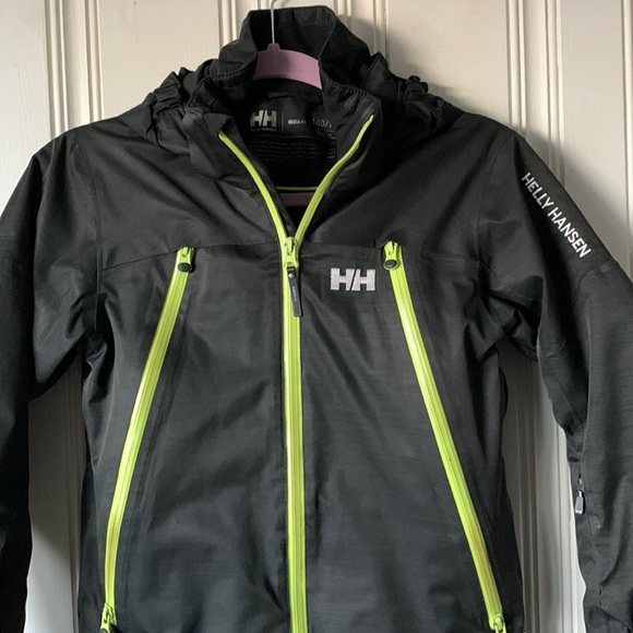 Helly Hansen Other - Helly Hansen Performance Boys Jacket Size 10 Black